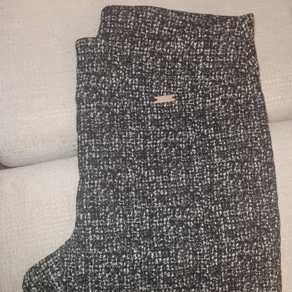 Women's Black and White Pants